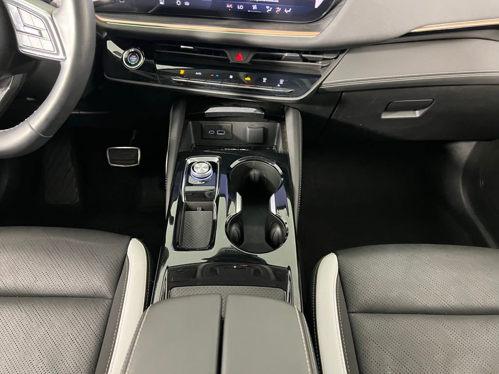 Used 2025 Buick Envision Sport Touring image 17