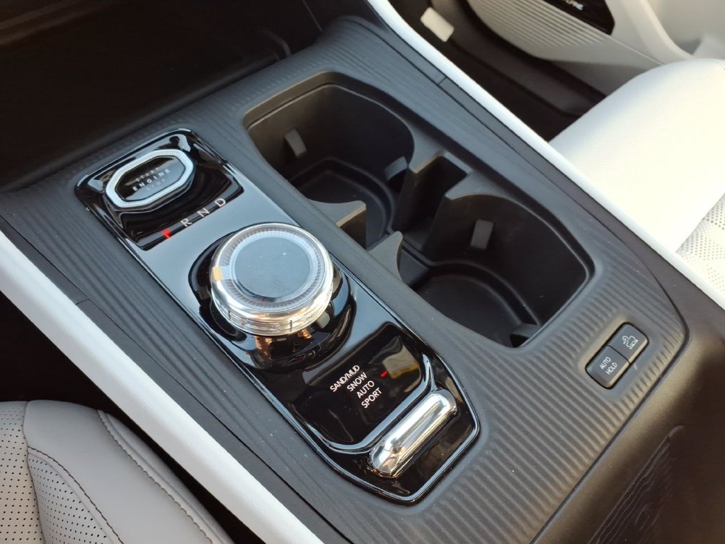 New 2026 Jeep Cherokee Overland w/ Advanced Pro Tech Group AWD/4WD image 14