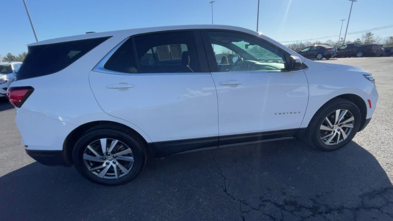 Used 2024 Chevrolet Equinox LT w/ LPO, Floor Liner Package image 8