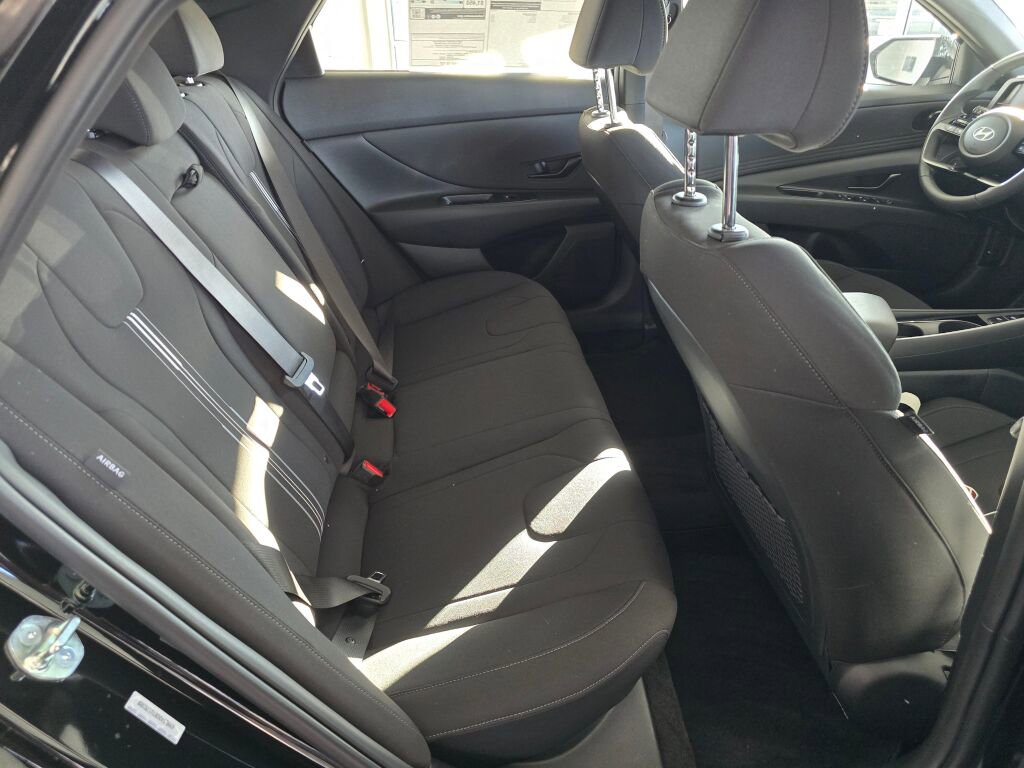 New 2026 Hyundai Elantra SEL Sport image 30