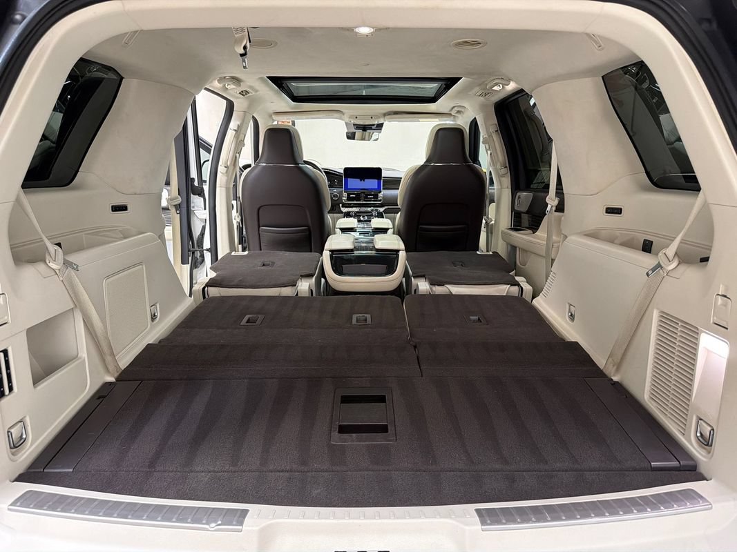 Used 2020 Lincoln Navigator Black Label w/ Cargo Convenience Package AWD/4WD image 50