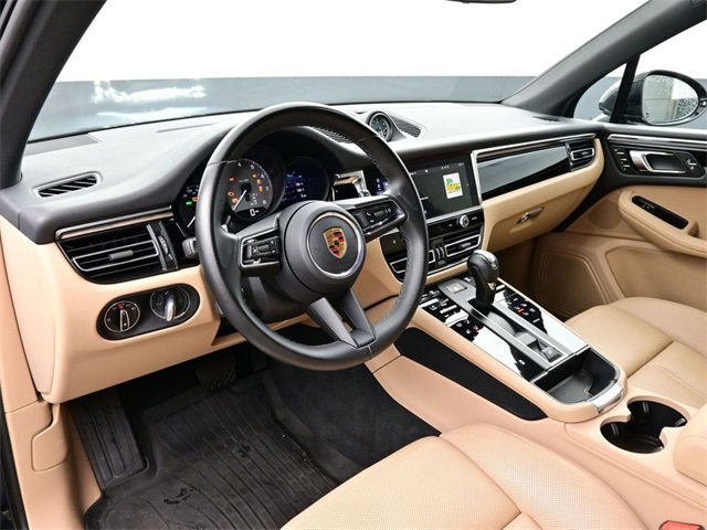 Used 2023 Porsche Macan S image 4