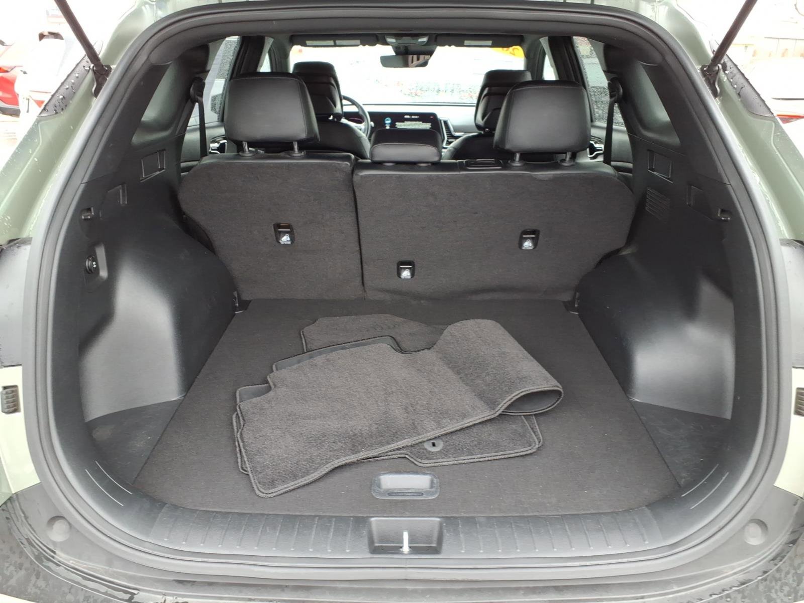 Used 2023 Kia Telluride S image 42