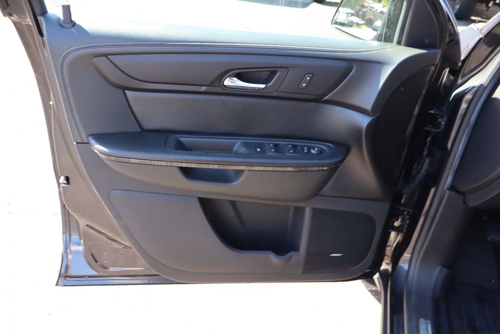 Used 2015 GMC Acadia SLT AWD/4WD image 24