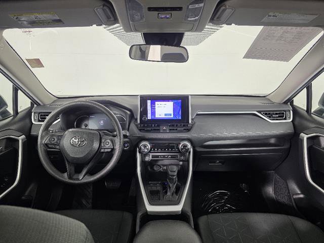 Used 2023 Toyota RAV4 XLE image 28
