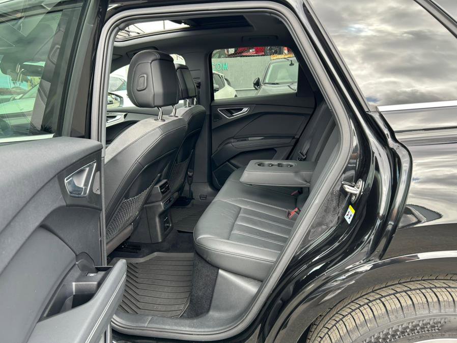Used 2023 Audi Q4 e-tron Prestige w/ 20" Wheel Package image 44