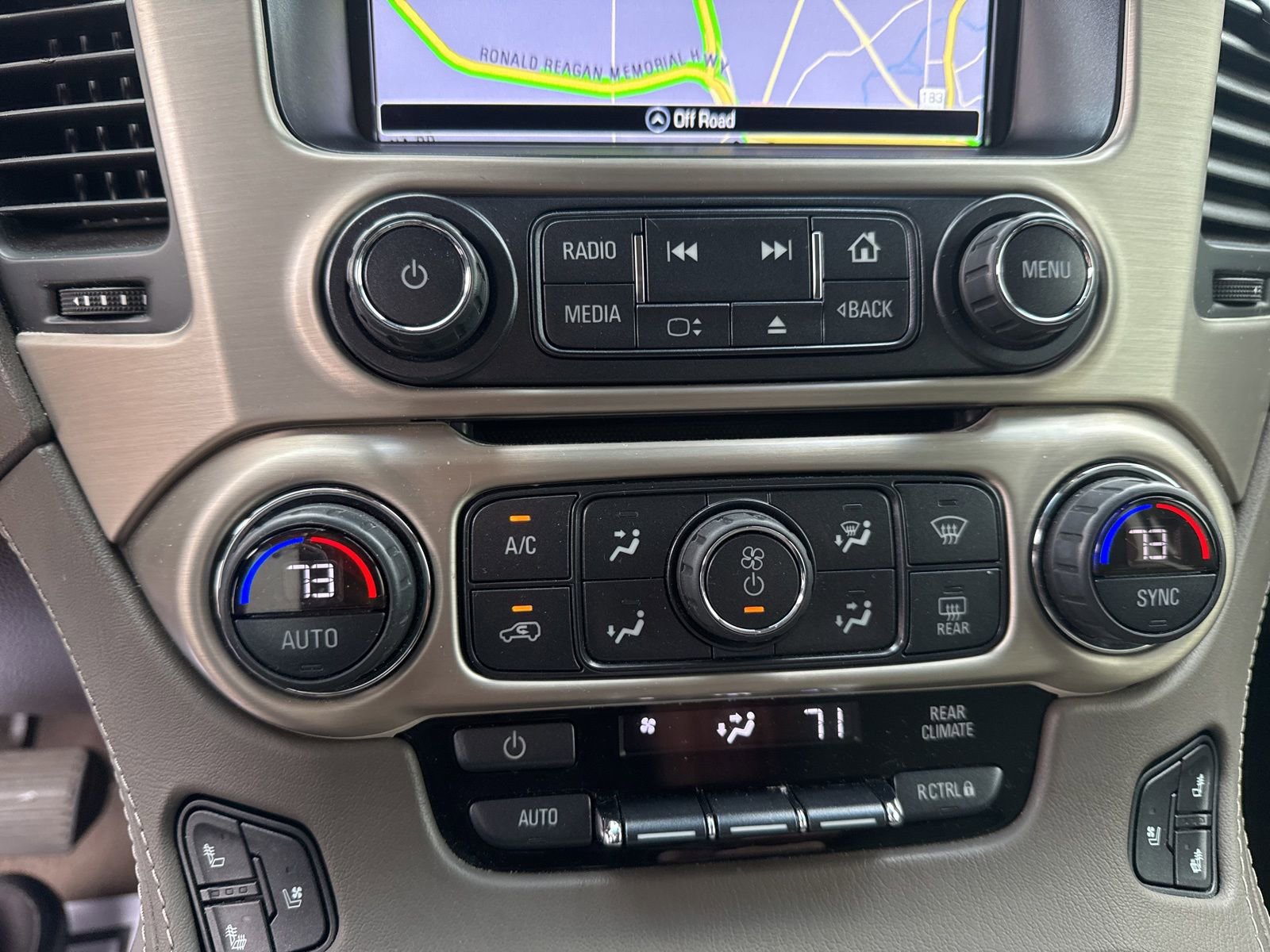 Used 2019 GMC Yukon XL Denali w/ Open Road Package RWD image 20