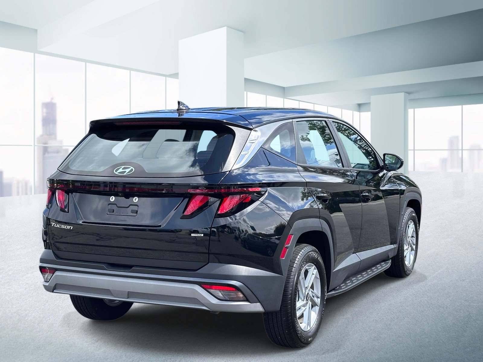 Used 2025 Hyundai Tucson SE AWD/4WD image 4