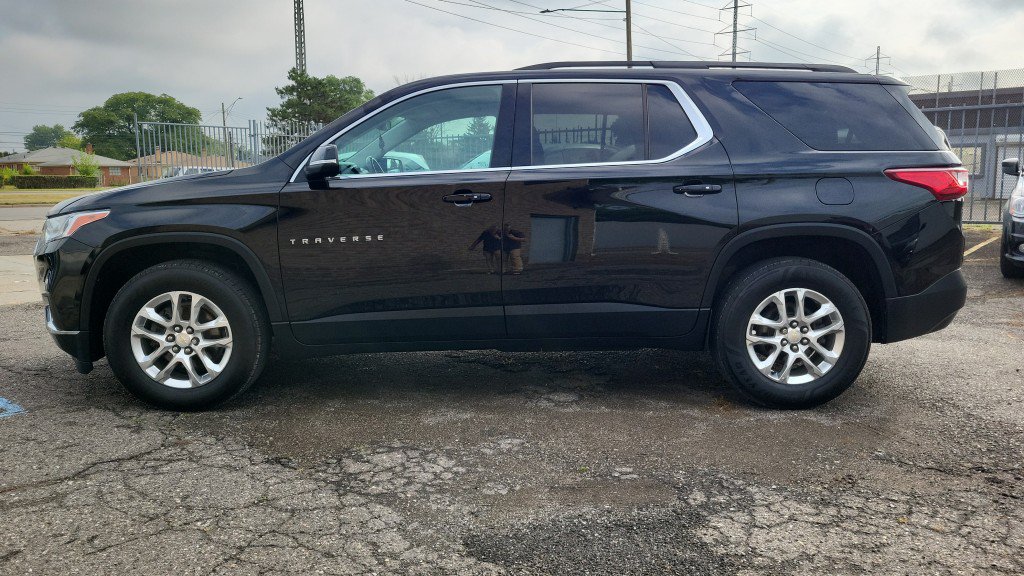 Used 2021 Chevrolet Traverse LT FWD image 6