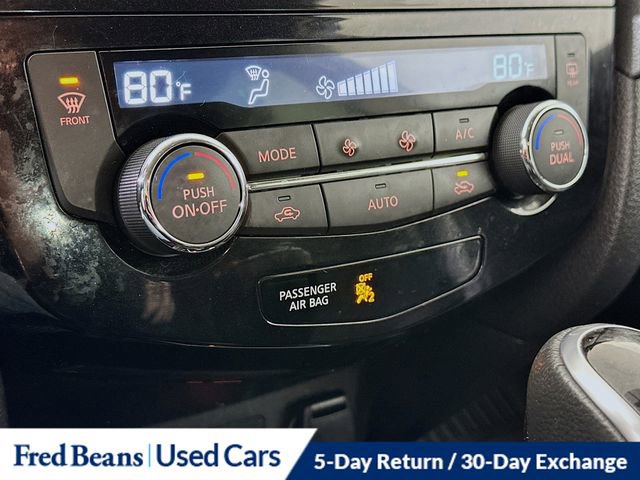 Used 2018 Nissan Rogue SV w/ Premium Package image 18