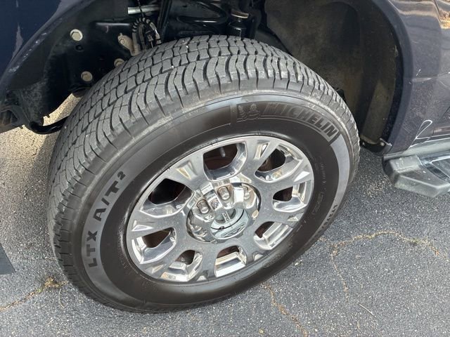 Used 2022 Ford F350 Lariat w/ Lariat Ultimate Package image 11
