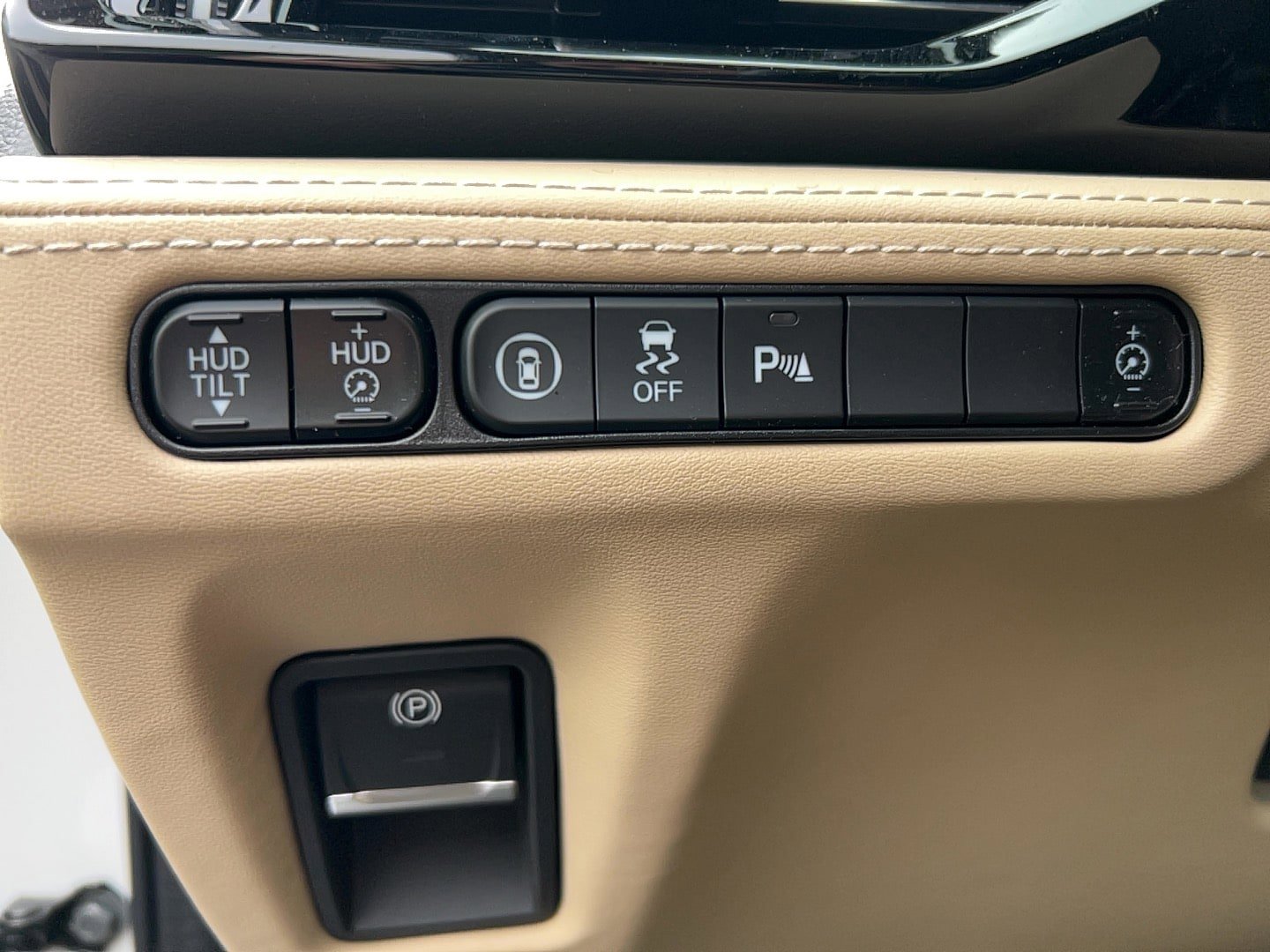 Used 2023 Acura MDX AWD/4WD image 14