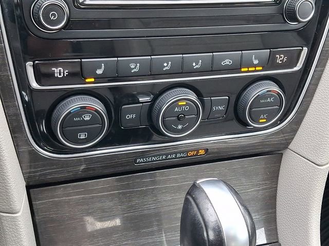 Used 2018 Volkswagen Passat 2.0T SE image 16