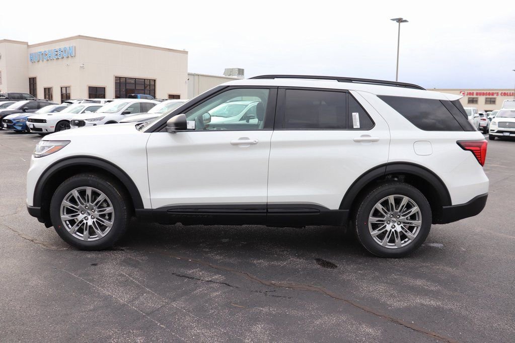 New 2026 Ford Explorer Active w/ Active Comfort Package image 4