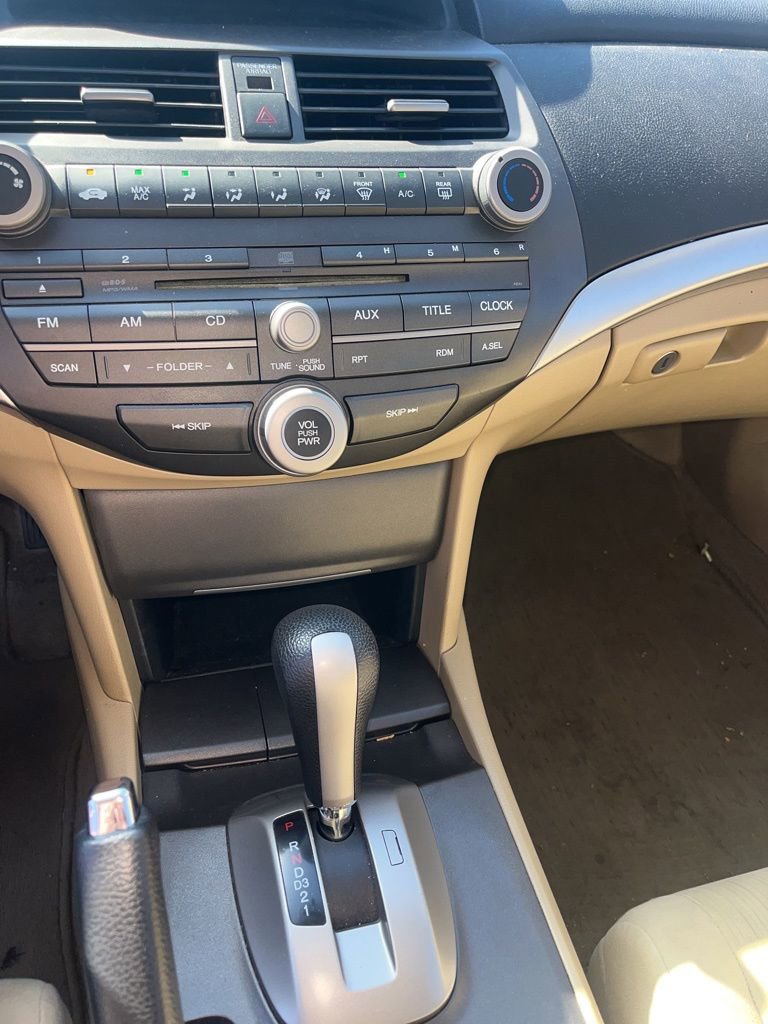 Used 2011 Honda Accord LX image 7