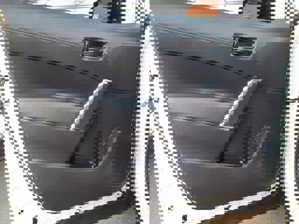 Certified 2023 Toyota Corolla Cross LE image 17