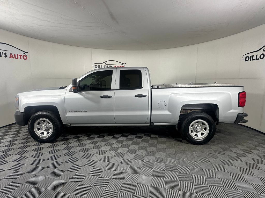 Used 2017 Chevrolet Silverado 1500 W/T AWD/4WD image 3