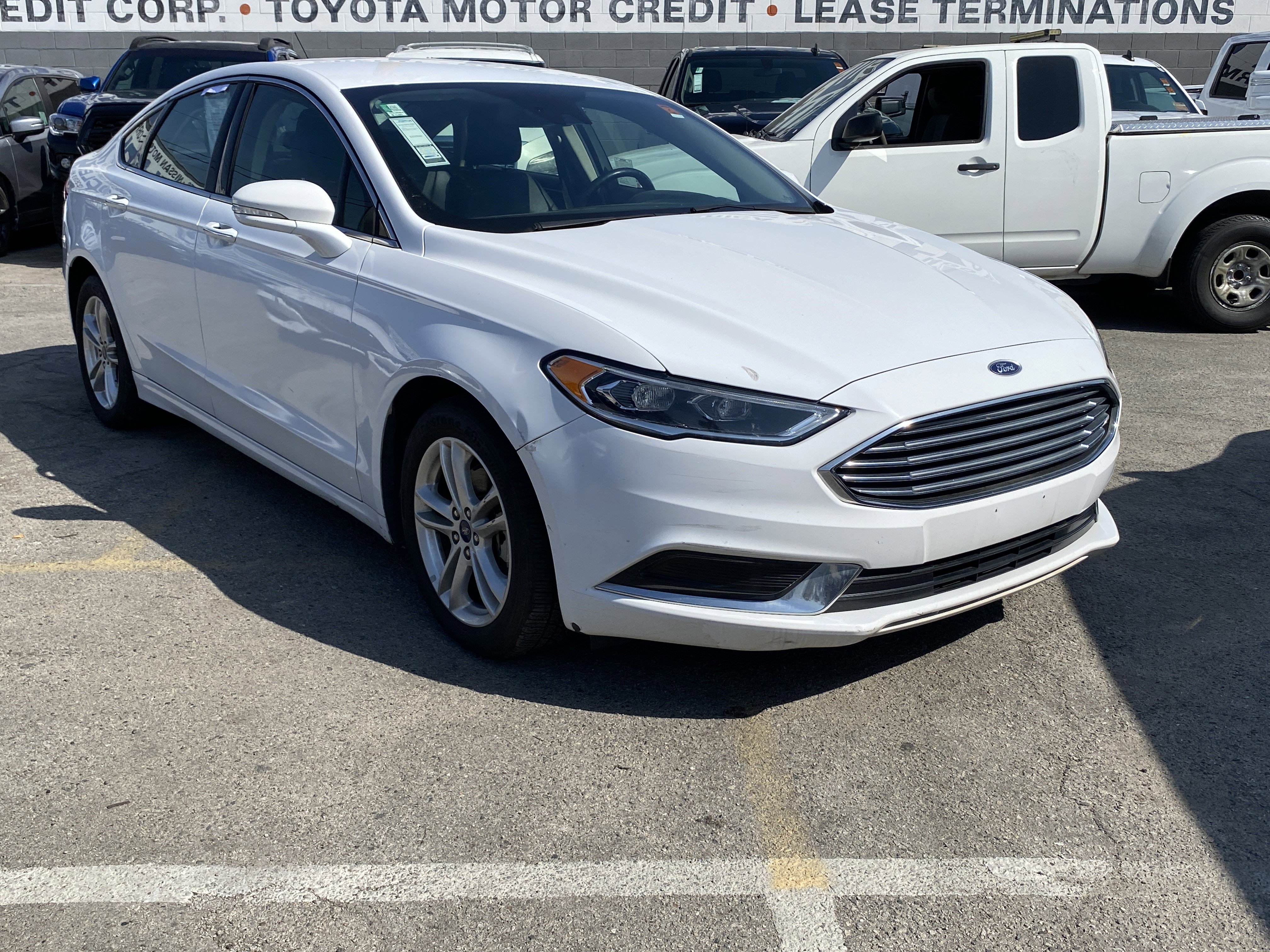 Used 2018 Ford Fusion SE w/ Equipment Group 602A FWD image 8