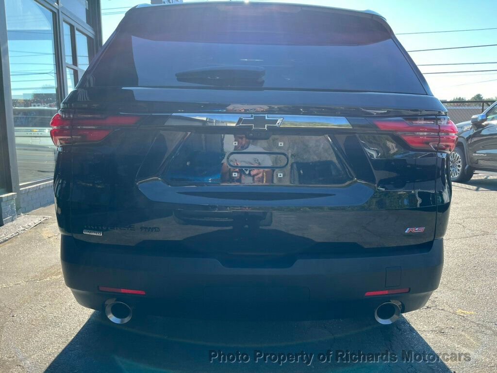 Used 2024 Chevrolet Traverse RS w/ LPO, Floor Liner Package image 4