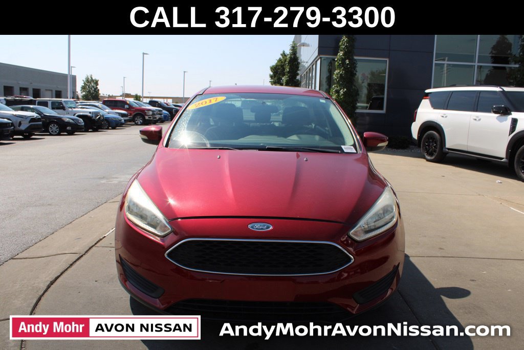 Used 2017 Ford Focus SE FWD image 2