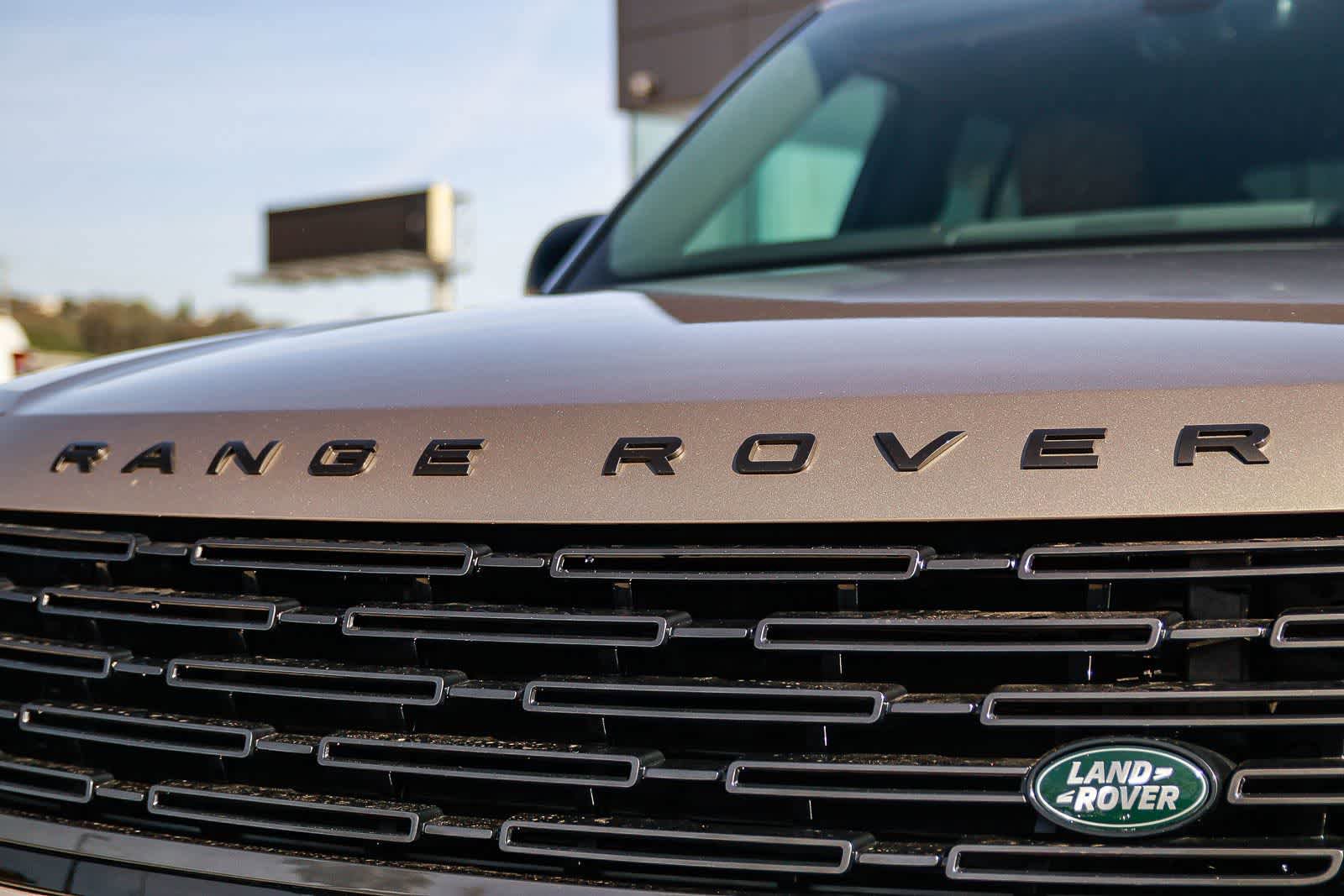 New 2026 Land Rover Range Rover SE image 11