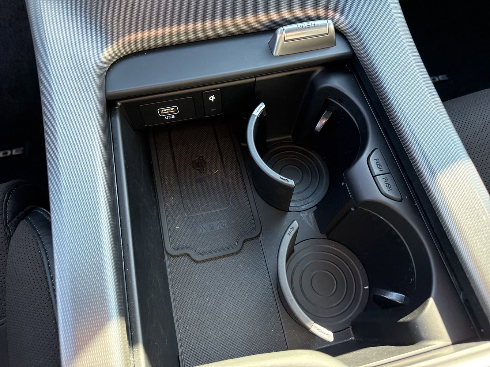 Used 2025 Hyundai Palisade Calligraphy image 30