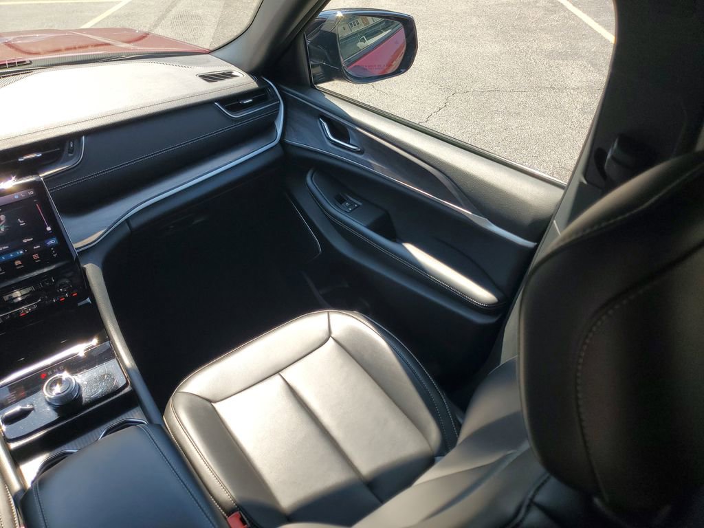 Used 2024 Jeep Grand Cherokee L Limited w/ Trailer Tow Package image 20