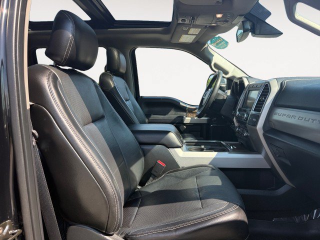 Used 2017 Ford F250 Lariat w/ Lariat Ultimate Package AWD/4WD image 12