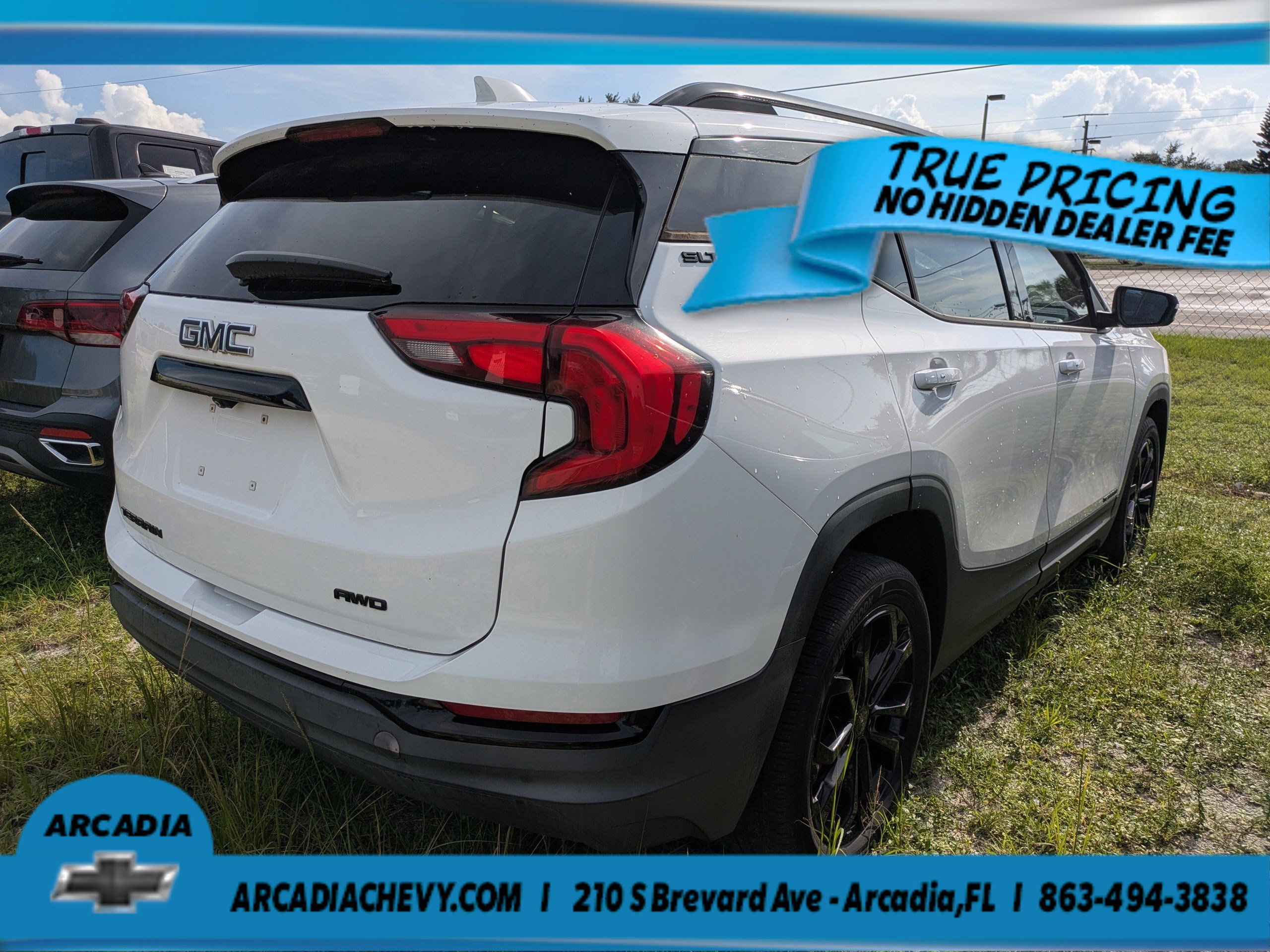 Used 2021 GMC Terrain SLT w/ Elevation Edition AWD/4WD image 3