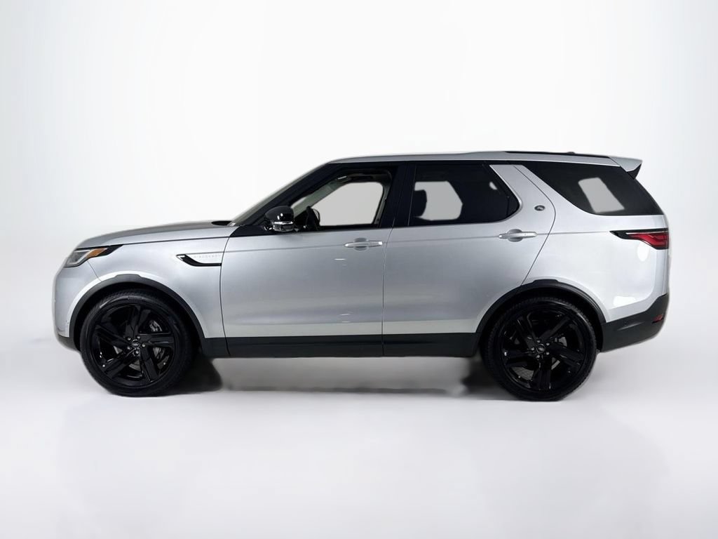 Used 2024 Land Rover Discovery S AWD/4WD image 2