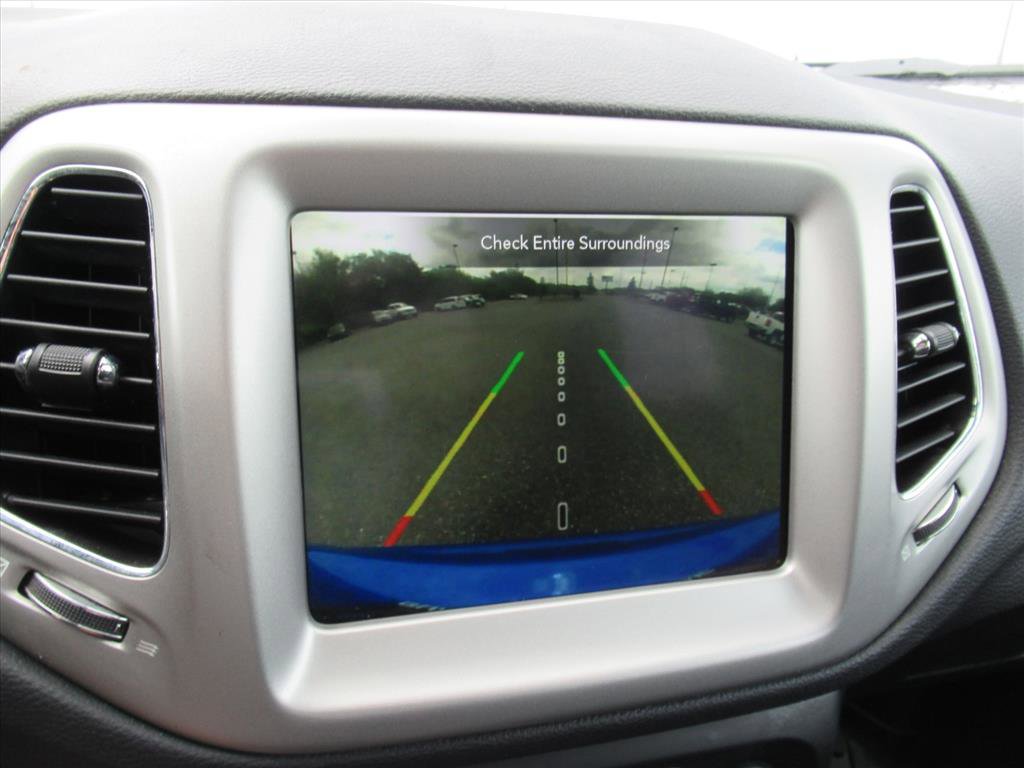 Used 2021 Jeep Compass Latitude image 25