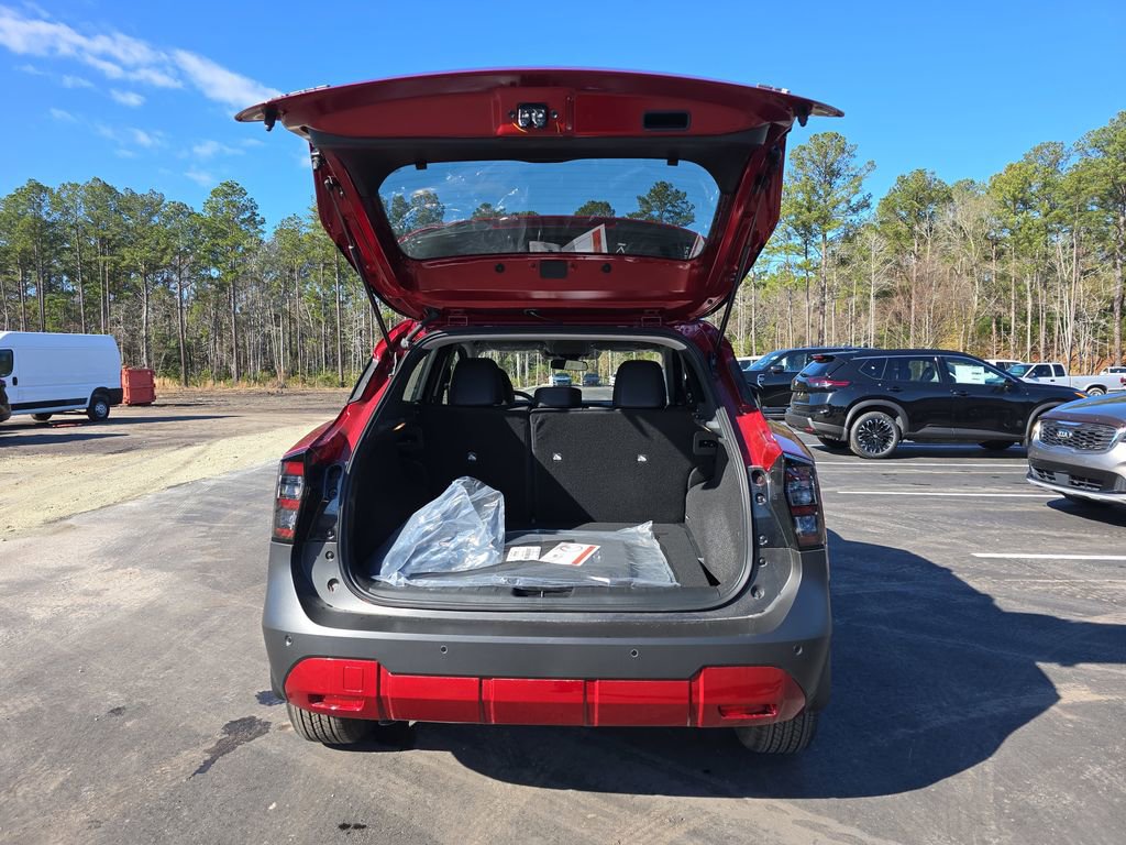 New 2026 Nissan Kicks SR w/ SR Premium Package FWD image 16