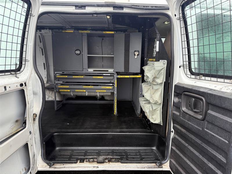 Used 2011 Chevrolet Express 2500 image 27