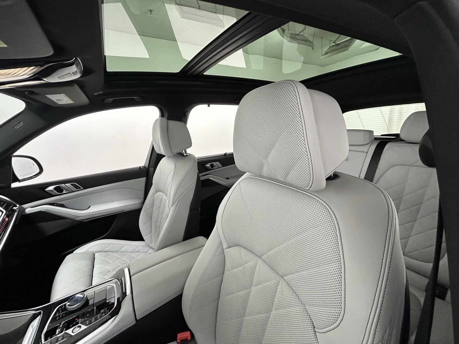 Used 2025 BMW X5 M60i image 29