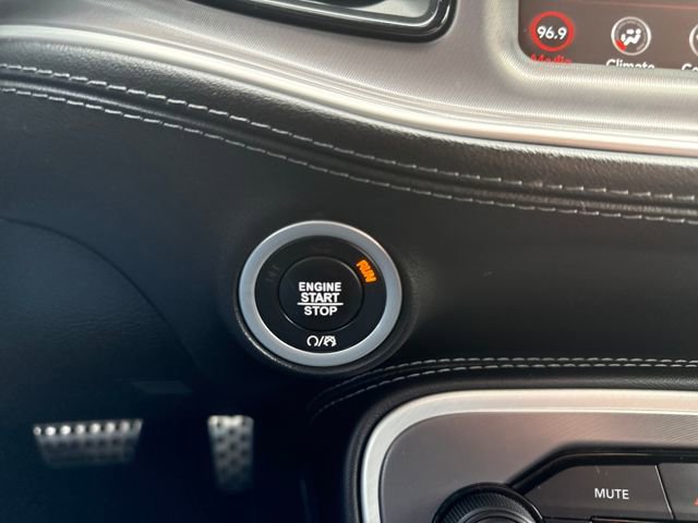 Used 2022 Dodge Challenger SXT w/ Plus Package image 22