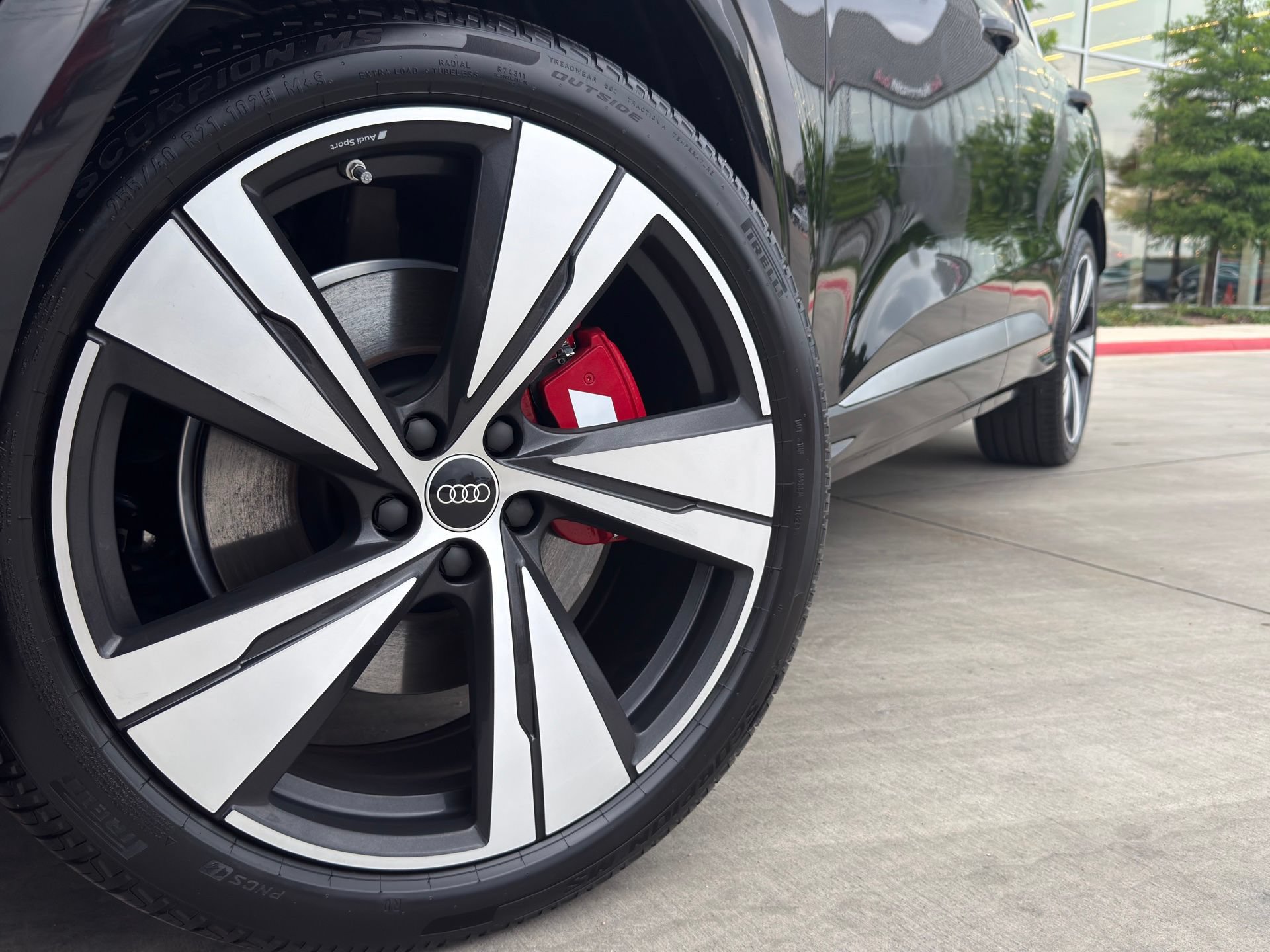 New 2026 Audi SQ5 Prestige AWD/4WD image 5