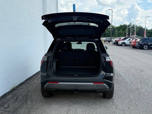 Certified 2026 Chevrolet Equinox LT w/ Convenience Package II FWD image 11