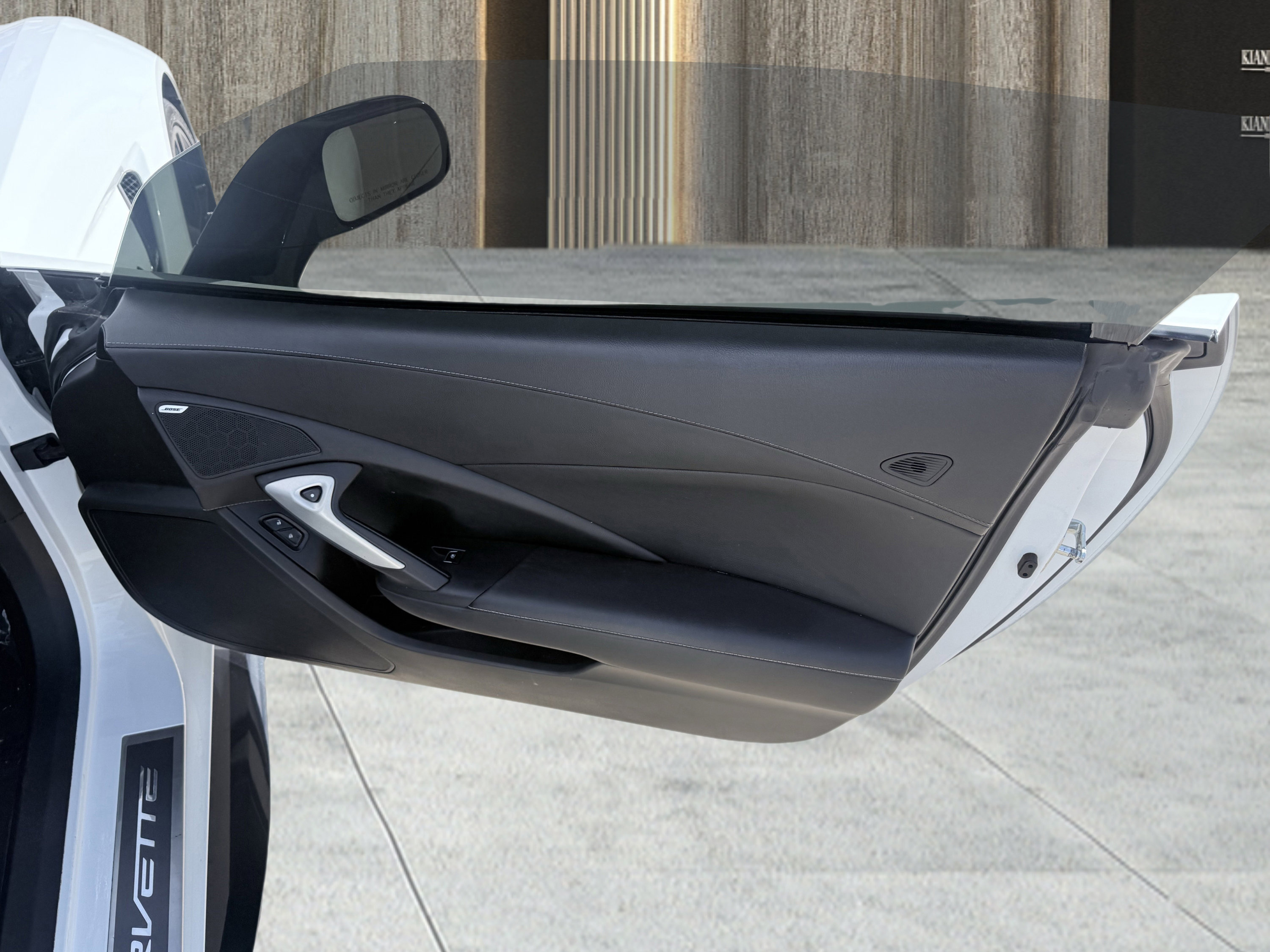 Used 2017 Chevrolet Corvette Z51 1LT w/ Carbon Flash Badge Package image 31