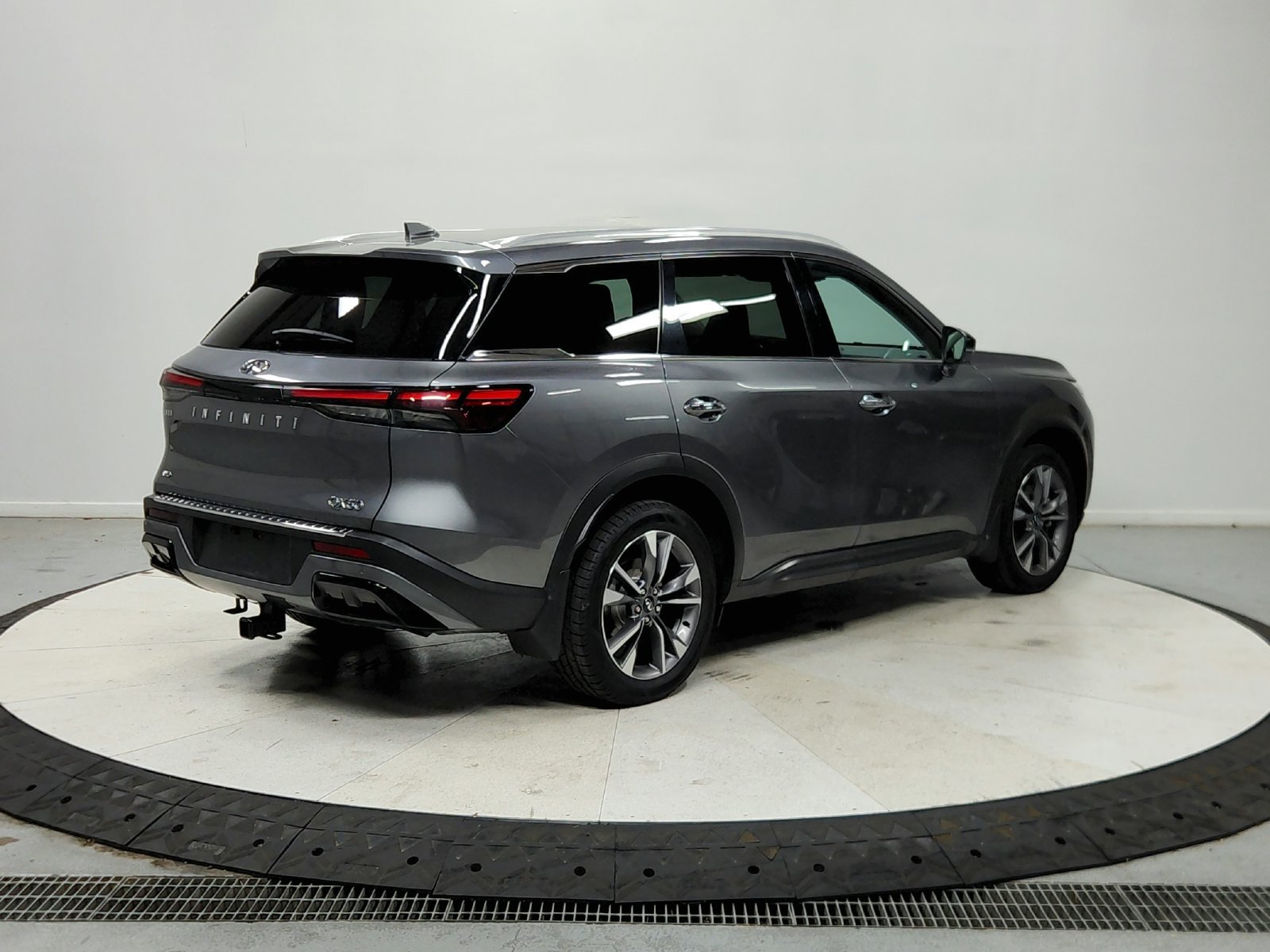 Used 2023 INFINITI QX60 Luxe w/ Cargo Package AWD/4WD image 8