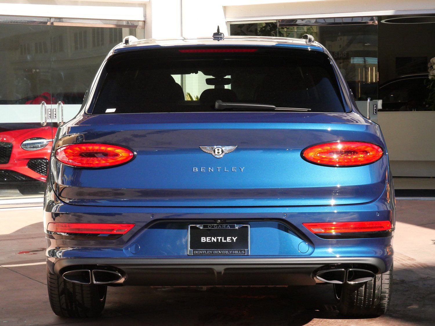 Used 2025 Bentley Bentayga Extended Wheelbase image 7