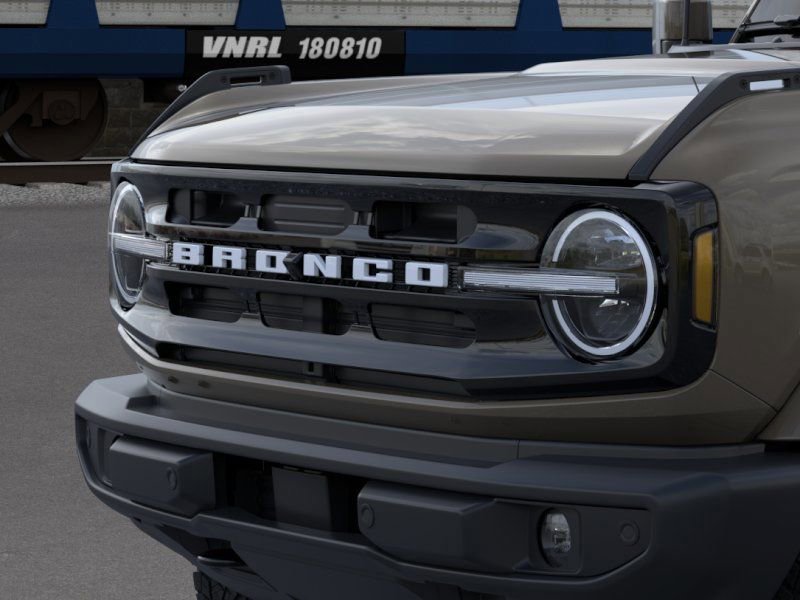 New 2026 Ford Bronco Outer Banks AWD/4WD image 21