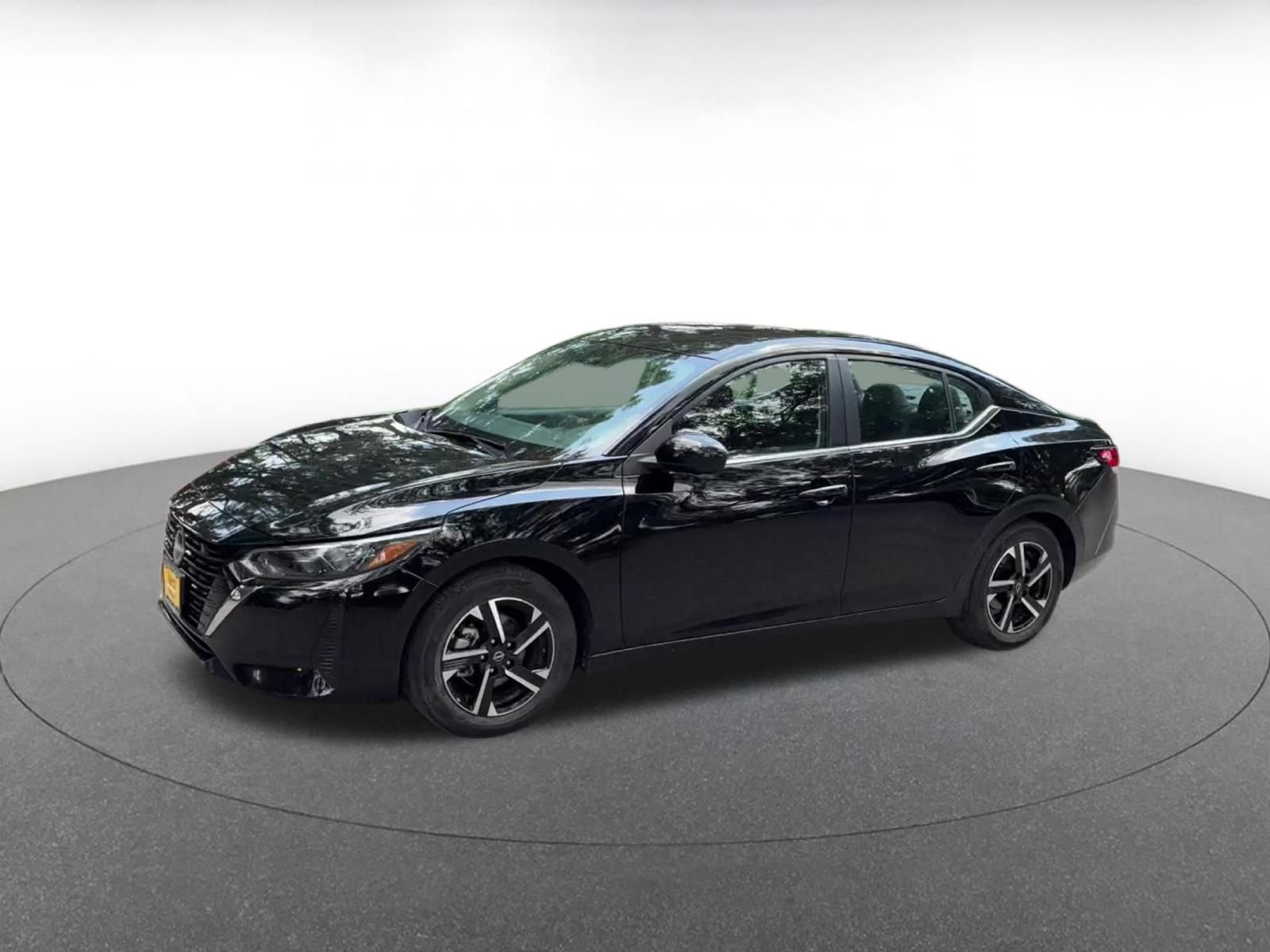 Used 2025 Nissan Sentra SV FWD image 8