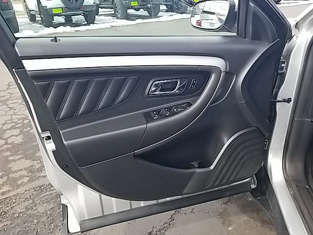 Used 2018 Ford Taurus SEL FWD image 10