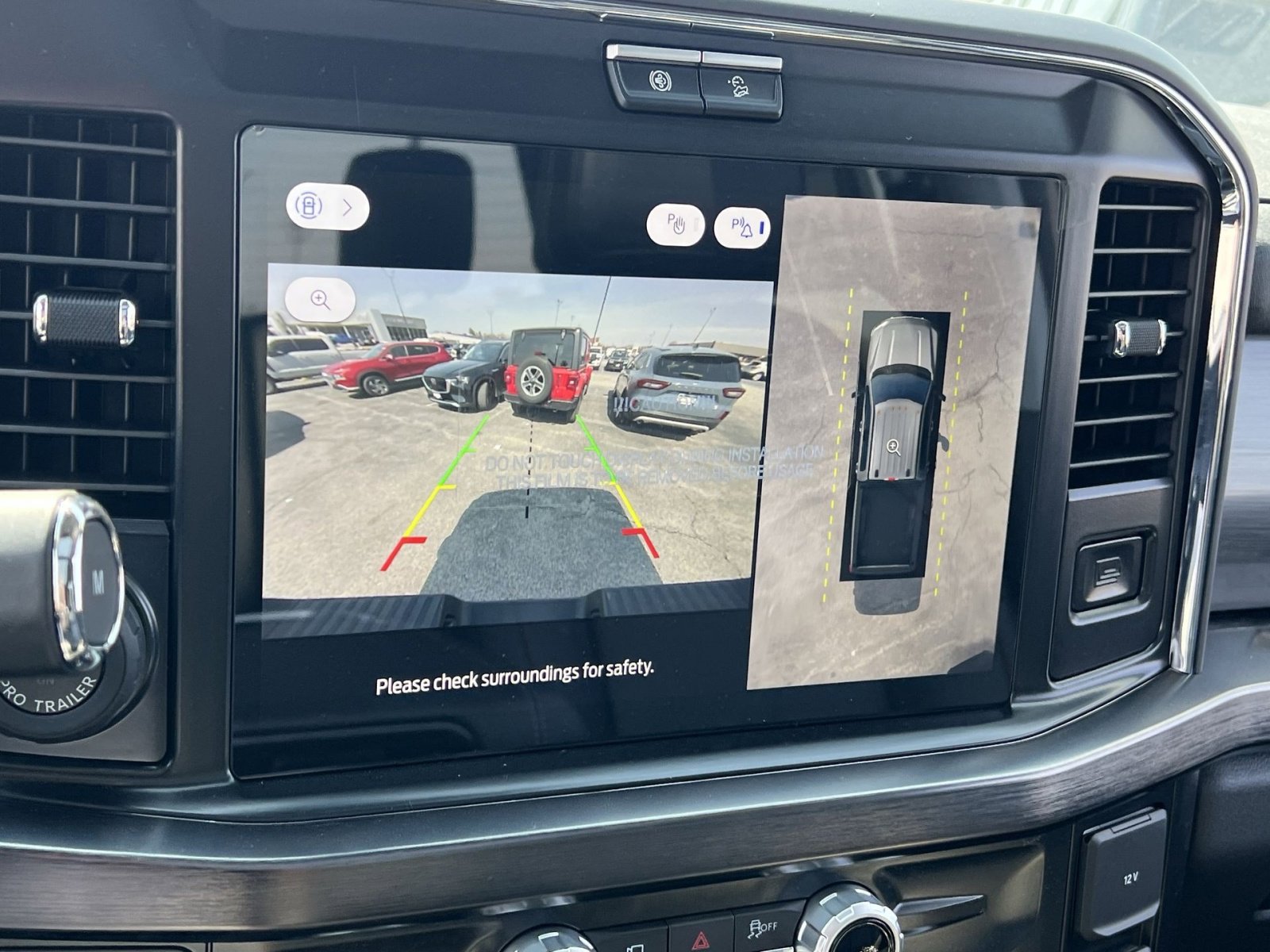 New 2026 Ford F350 Lariat w/ Black Appearance Package image 19