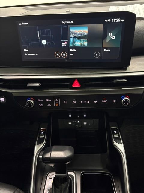Used 2025 Kia Sorento X-Line EX image 18