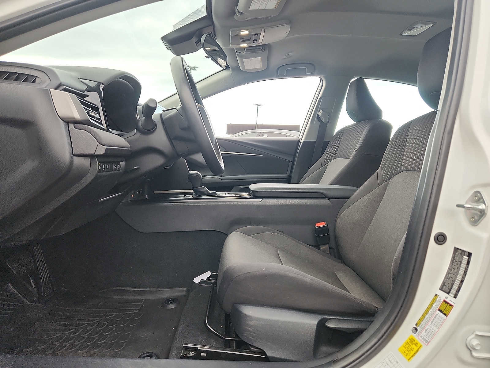 Used 2025 Toyota Camry LE FWD image 13