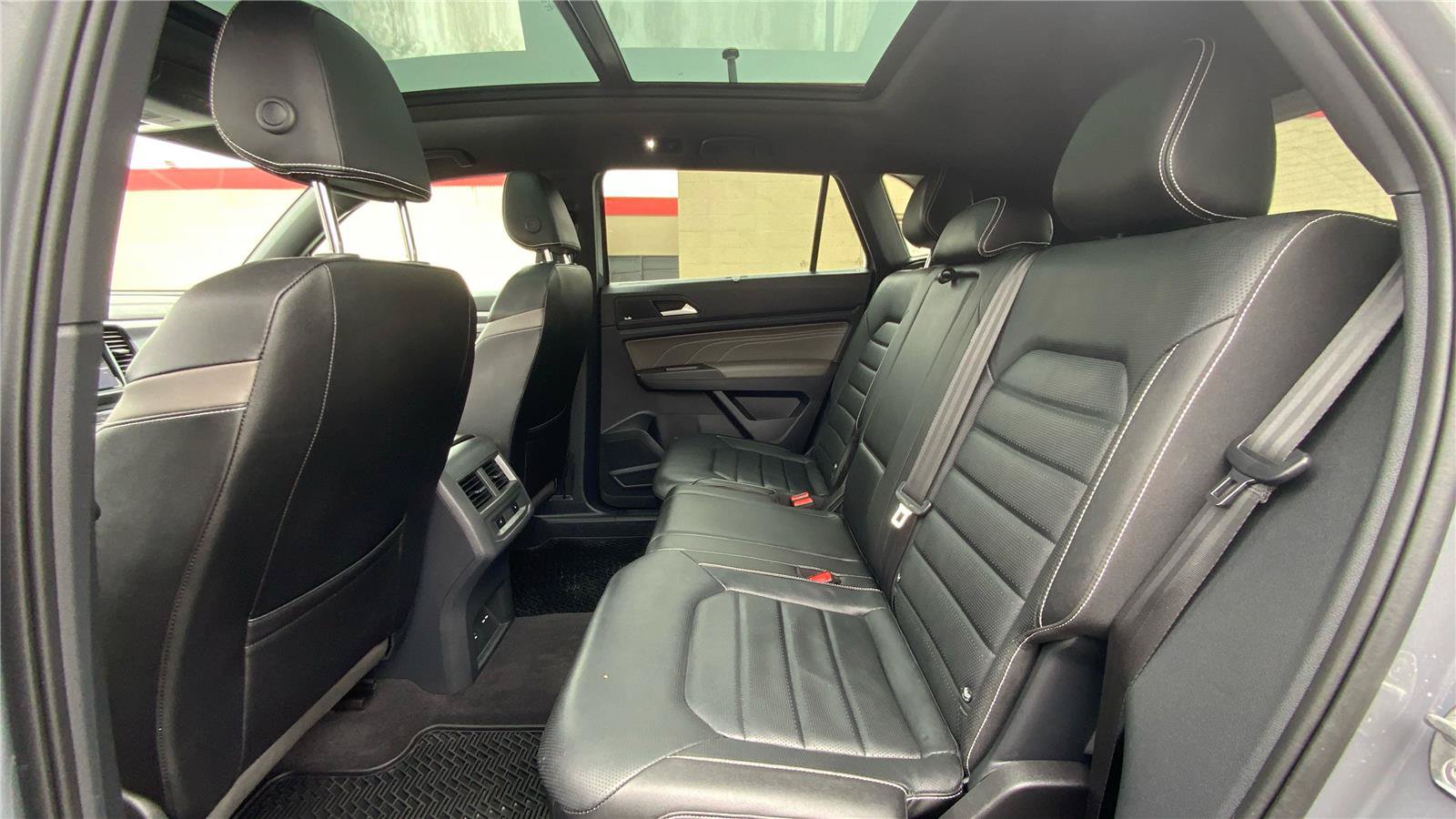 Used 2023 Volkswagen Atlas Cross Sport SEL AWD/4WD image 11