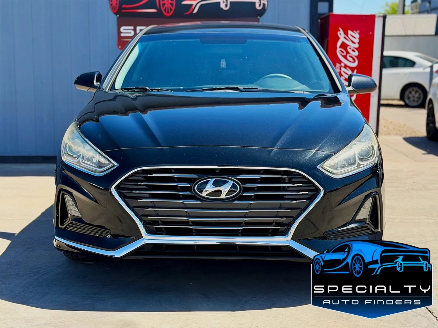 Used 2018 Hyundai Sonata SE w/ Cargo Package FWD image 2