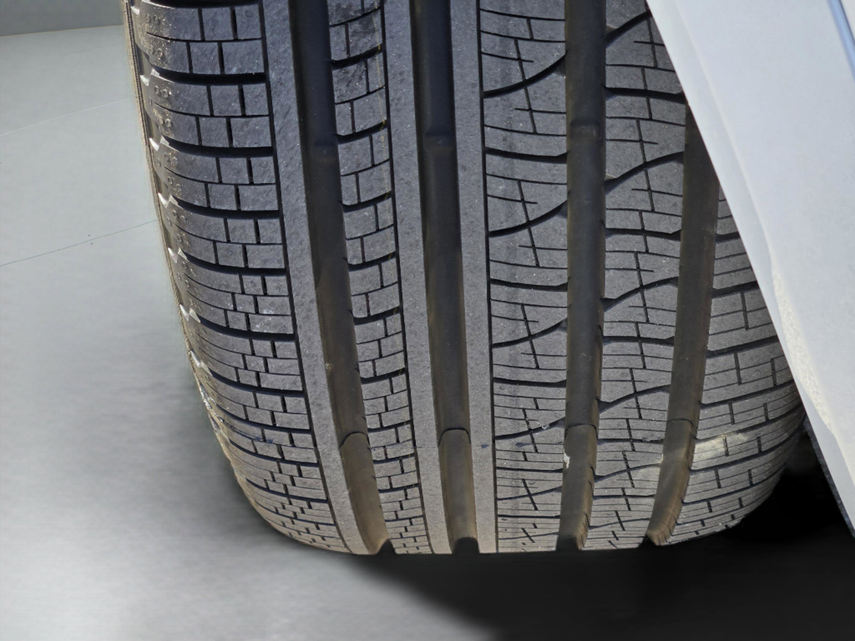 New 2026 Volvo XC90 T8 Plus w/ Protection Package Premier image 33