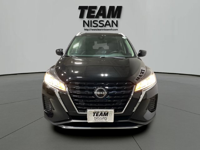Certified 2023 Nissan Kicks SV FWD image 2